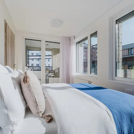 Blueground 7 Furnished Close To Offices Prg-22 *